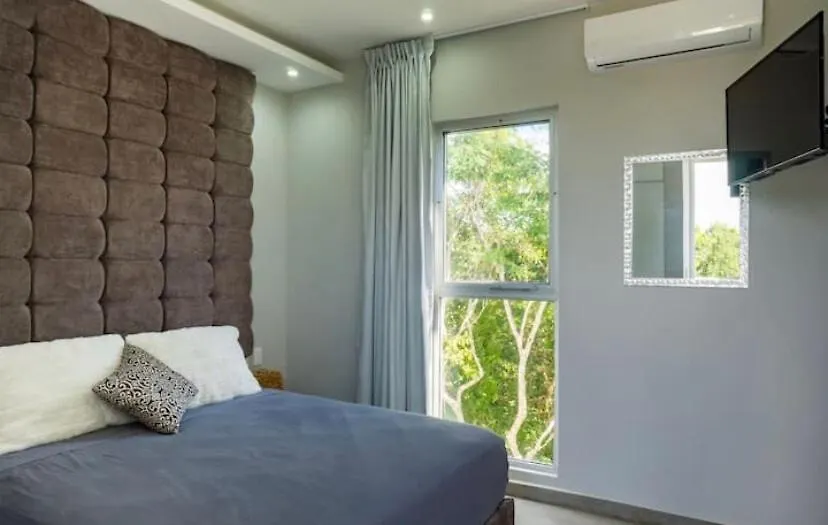 Tulum, 6 Bedrooms Villa In Paradise