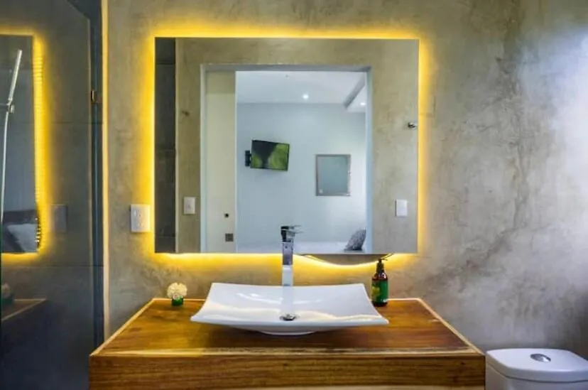 Tulum, 6 Bedrooms Villa In Paradise